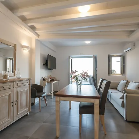 Mathios Luxury Homes * Akrotiri (Santorini)
